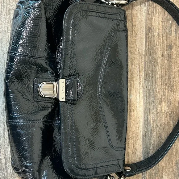 COACH POPPY GLOSSY PATENT LEATHER BAG PURSE 18161 BLACK 2 STRAPS CROSSBODY - Picture 7 of 15